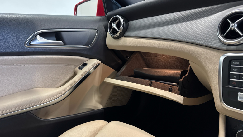 Mercedes-Benz GLA 200d Sport Premium 5dr Auto Diesel Hatchback